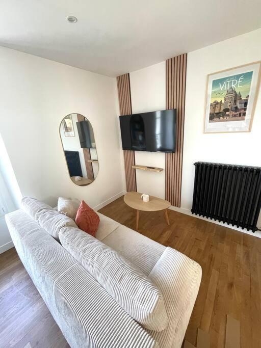 Appartement Calme Et Cosy Proche Centre Vue Chateau 维特雷 外观 照片
